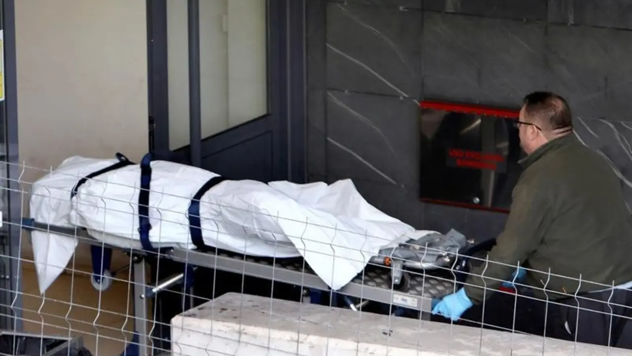 El cuerpo de Diana Quer, a su llegada al Imelga. XOÁN REY