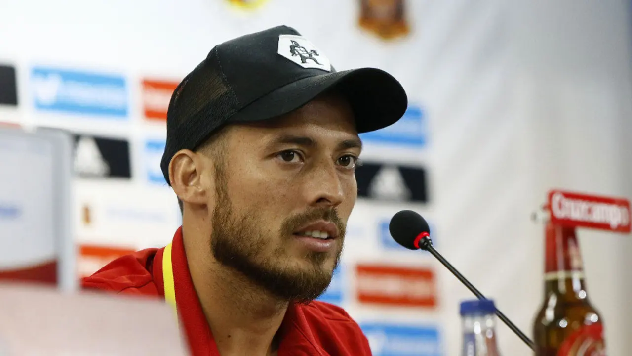 David Silva en una rueda de prensa con la selección española. MANUEL LORENZO (EFE)