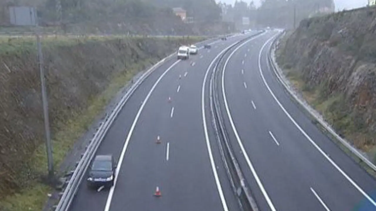 Lugar en el que se produjo el atropello en la Autovía do Barbanza. TVG