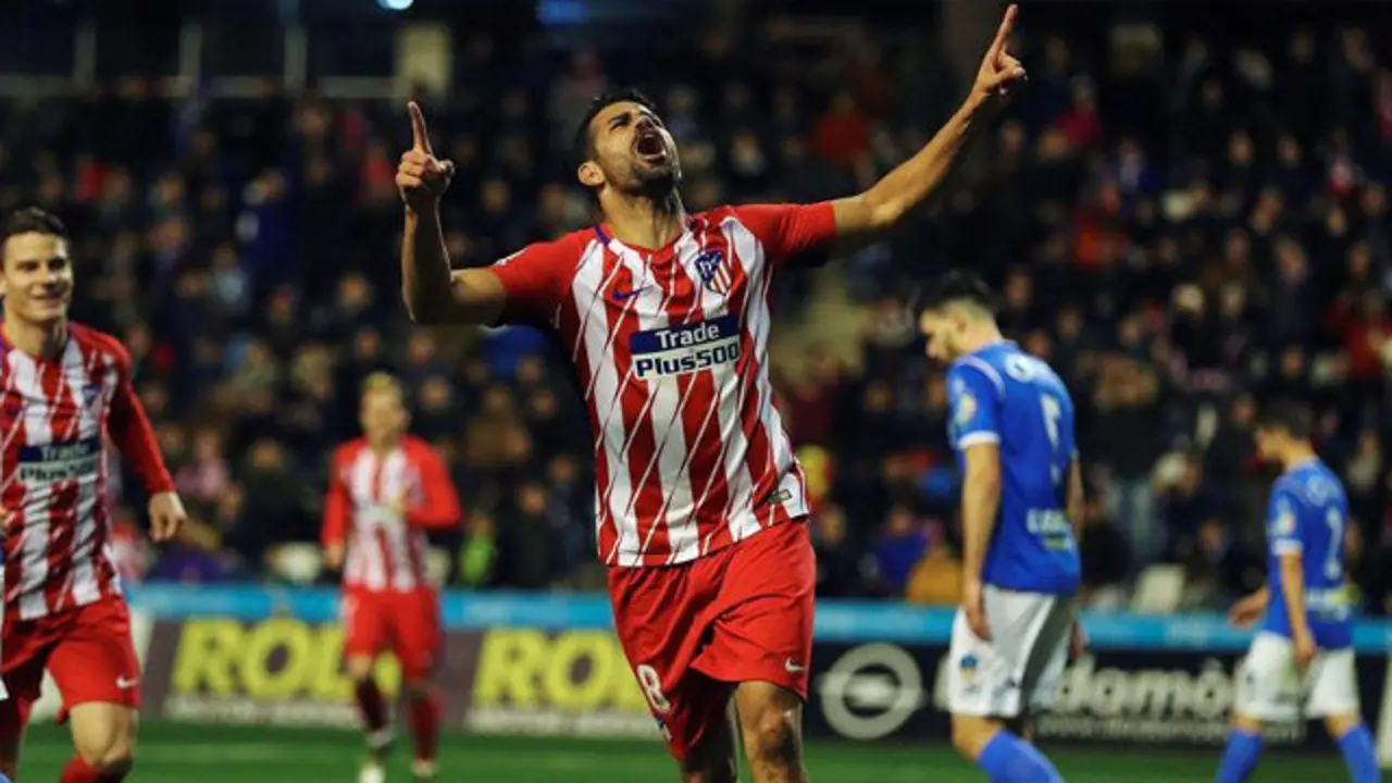 Diego Costa celebra el tercer tanto del encuentro frente al Lleida. ALEJANDRO GARCÍA (EFE)