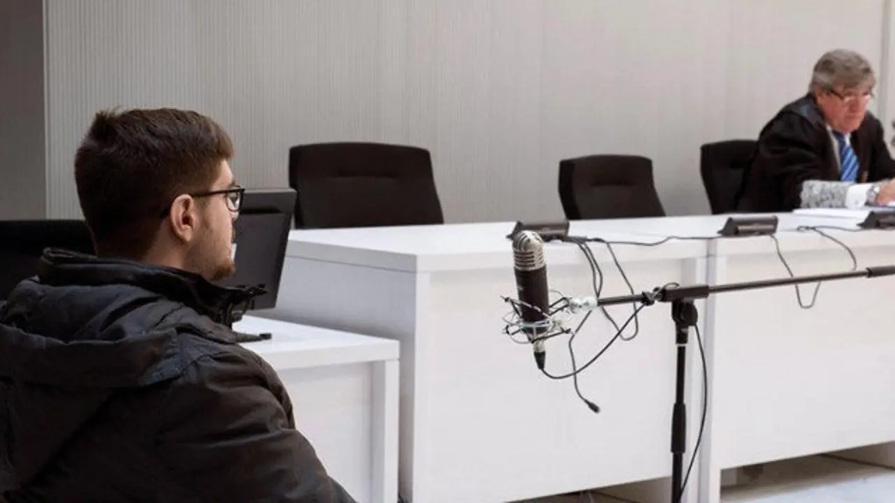 La Audiencia Nacional juzga a José C.V. que publicó en Twitter comentarios denigrantes contra las víctimas de Eta. LUCA PIERGIOVANNI (EFE)