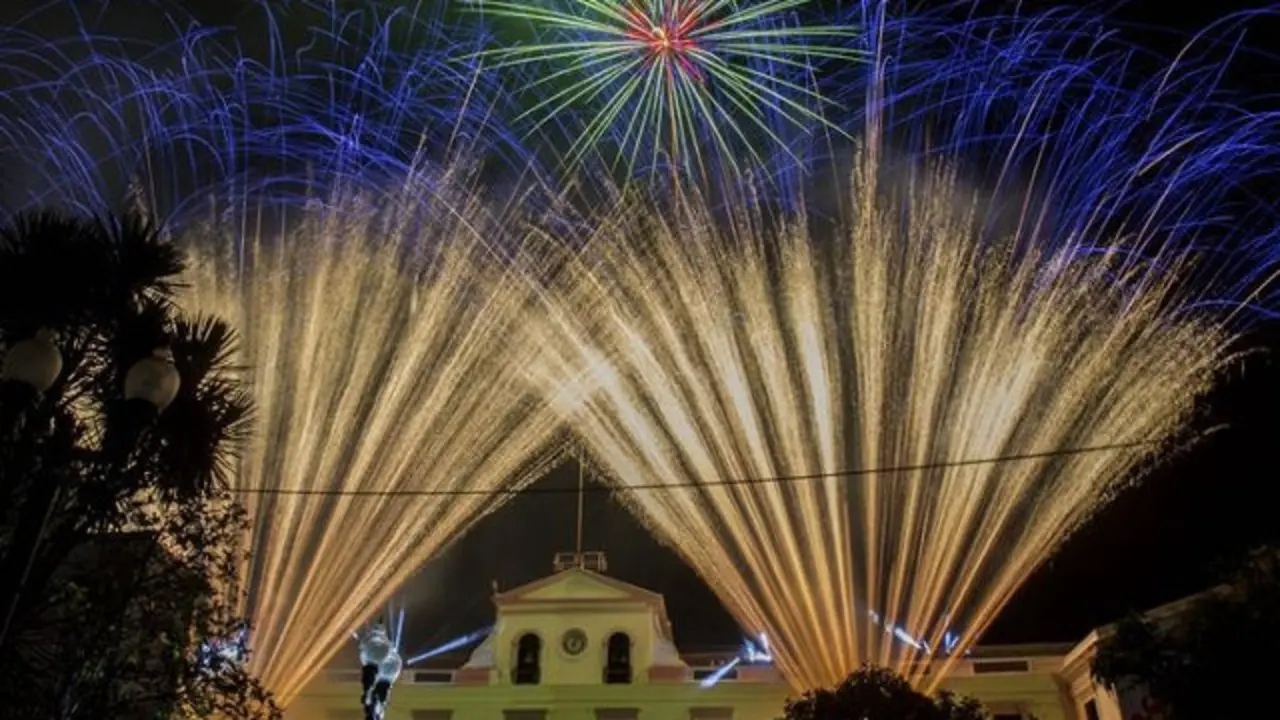 Fuegos artificiales. ARCHIVO