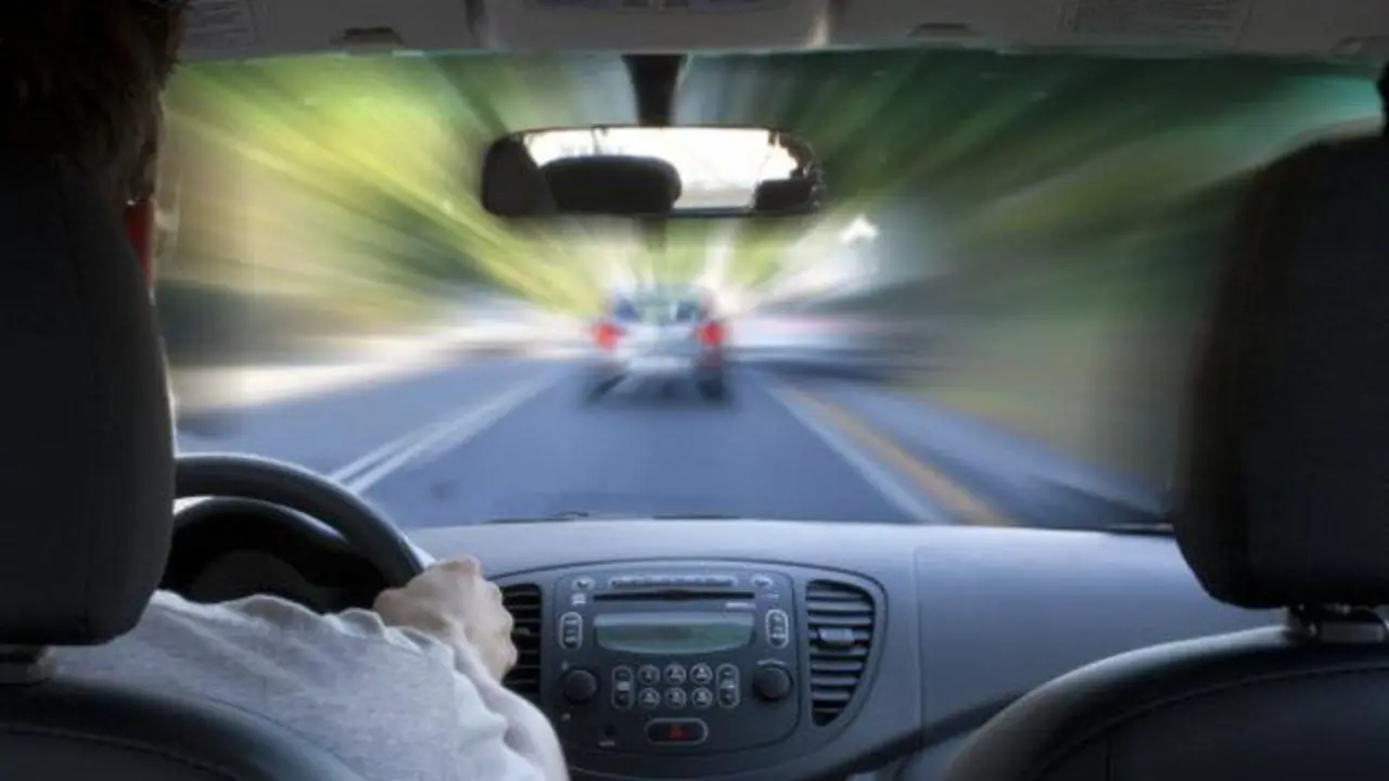 Conductor al volante. EP