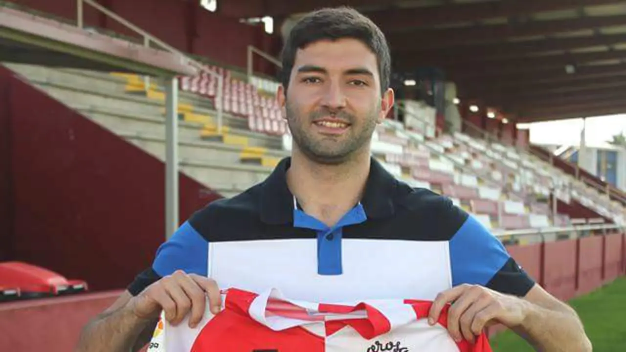 Iago Beceiro, con la camiseta del Arousa