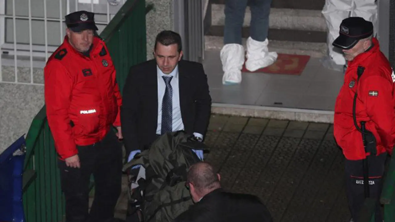 Aparece muerto un matrimonio de octogenarios en Bilbao. LUIS TEJIDO