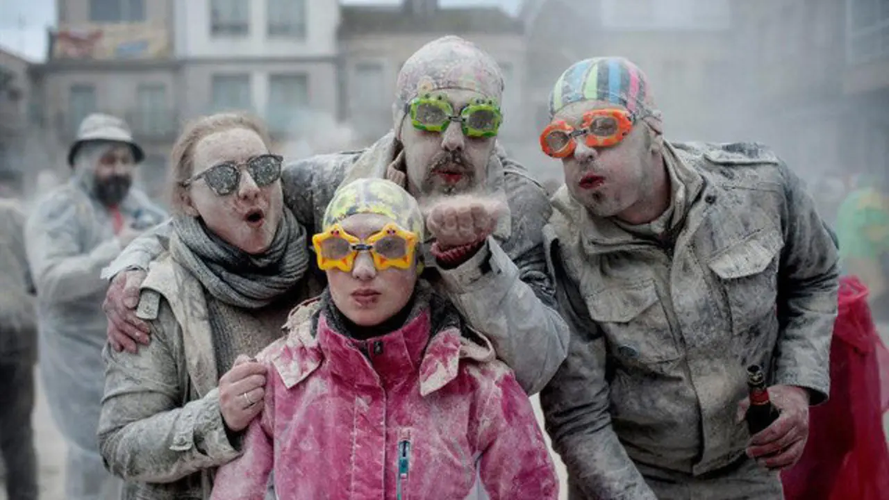 Batalla de harina en Xinzo. EFE