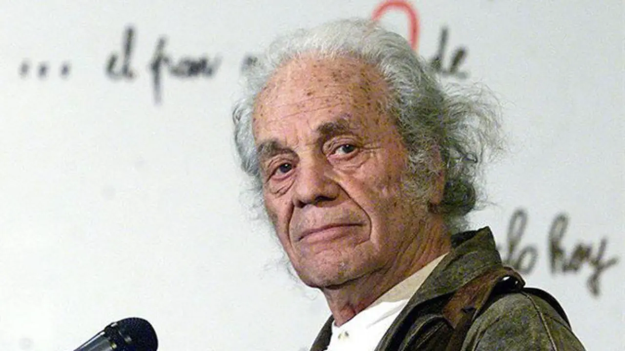 El escritor chileno Nicanor Parra. MARIO RUIZ (EFE)