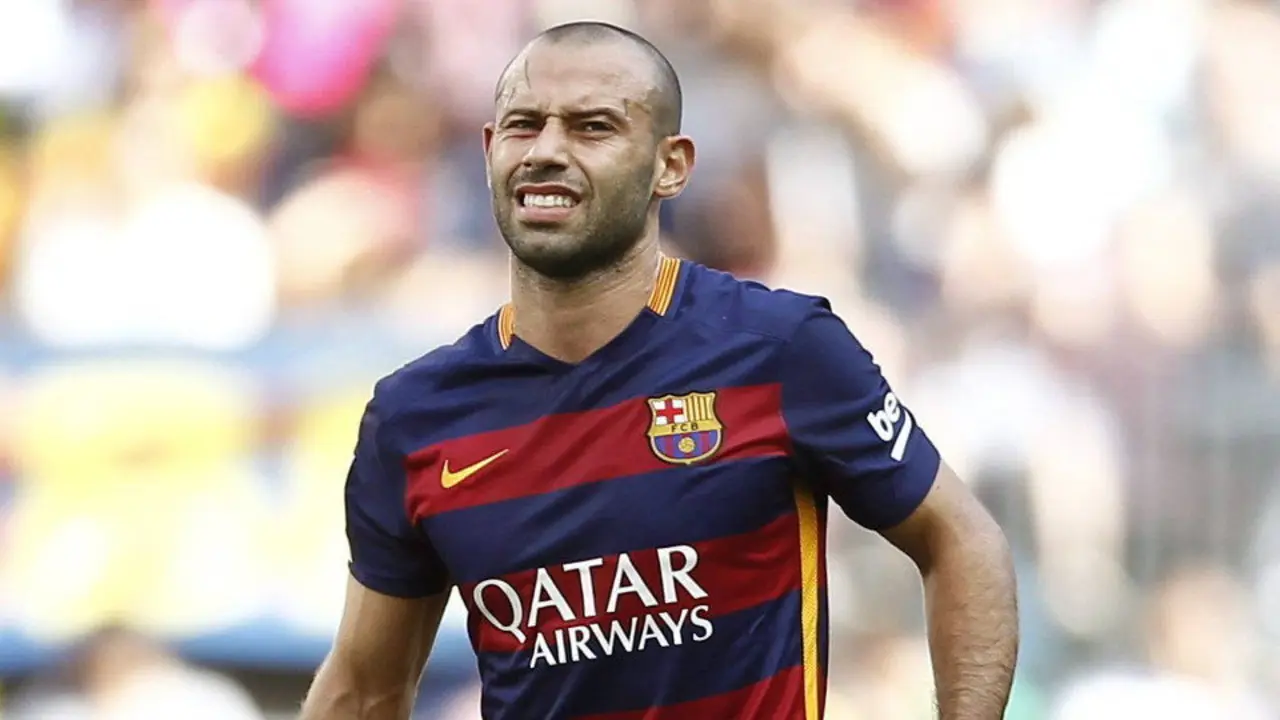 Javier Mascherano, en una partido de la pasada temporada. ARCHIVO