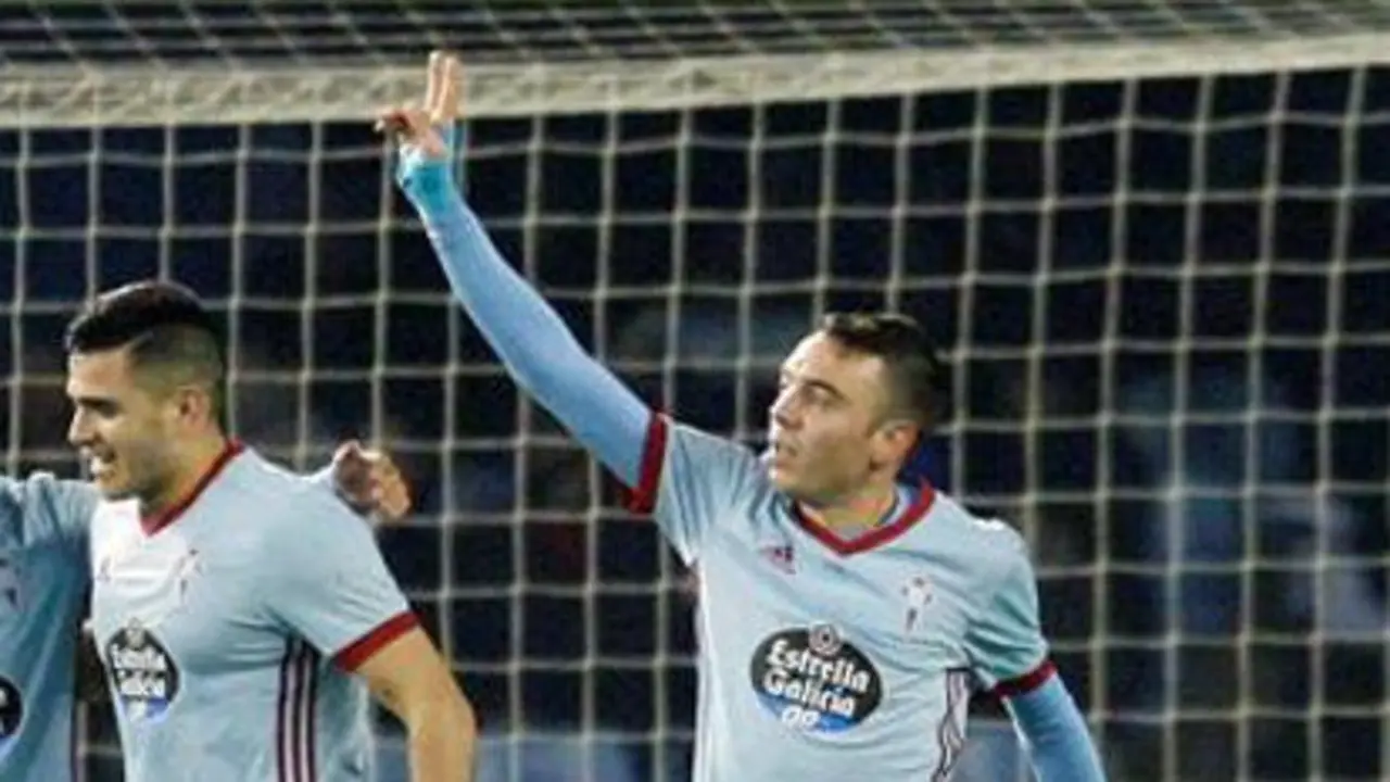 Aspas celebra un gol. SALVADOR SOBRAL (EFE)