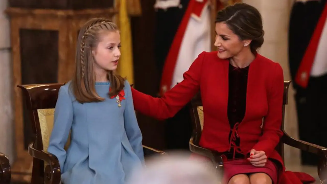 La princesa Leonor y la reina Letizia. BALLESTEROS (EFE)