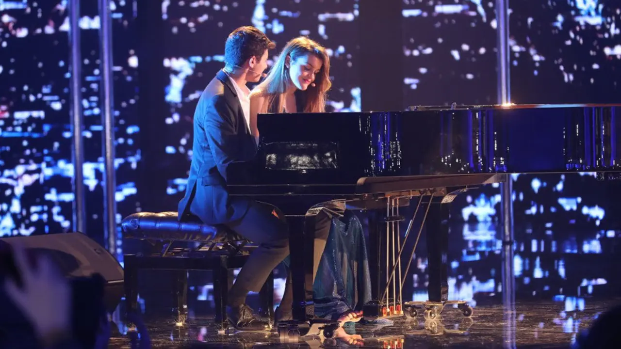 Amaia y Alfred interpretando &#39;City of Stars&#39;. TWITTER