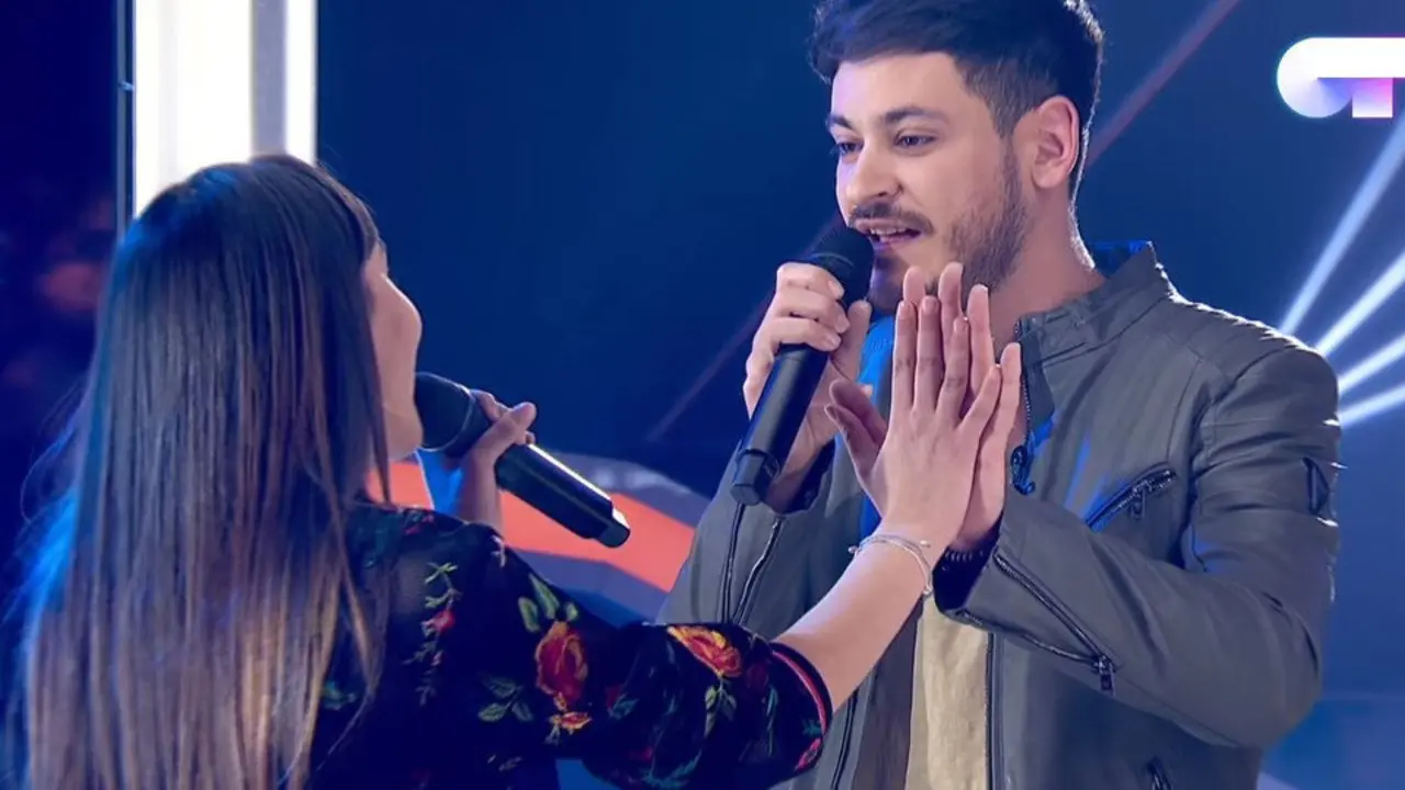 Cepeda y Aitana durante la gala especial de este martes. YOUTUBE