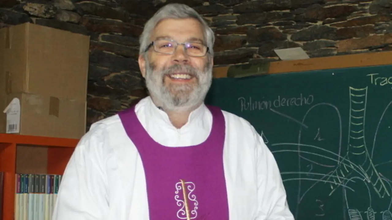 Luis Ángel Patiño, cura de Momán. AEP