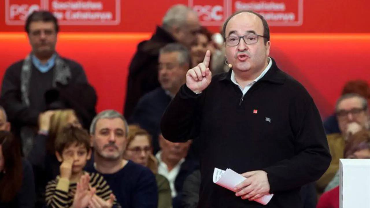 Iceta, en la nueva sede del PSC. QUIQUE GARCÍA