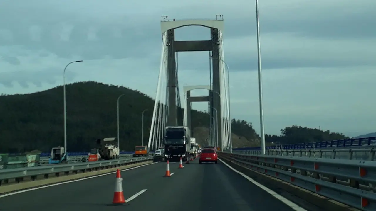 Obras en el puente de Rande. M.T.
