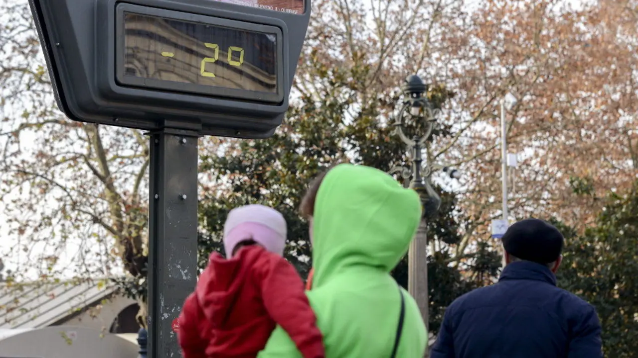 Los termómetros bajarán hasta los -2 grados el jueves. AEP