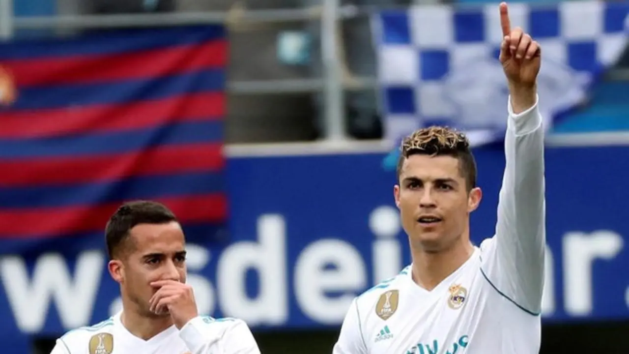 Cristiano celebra un gol en el partido frente al Eibar. EFE