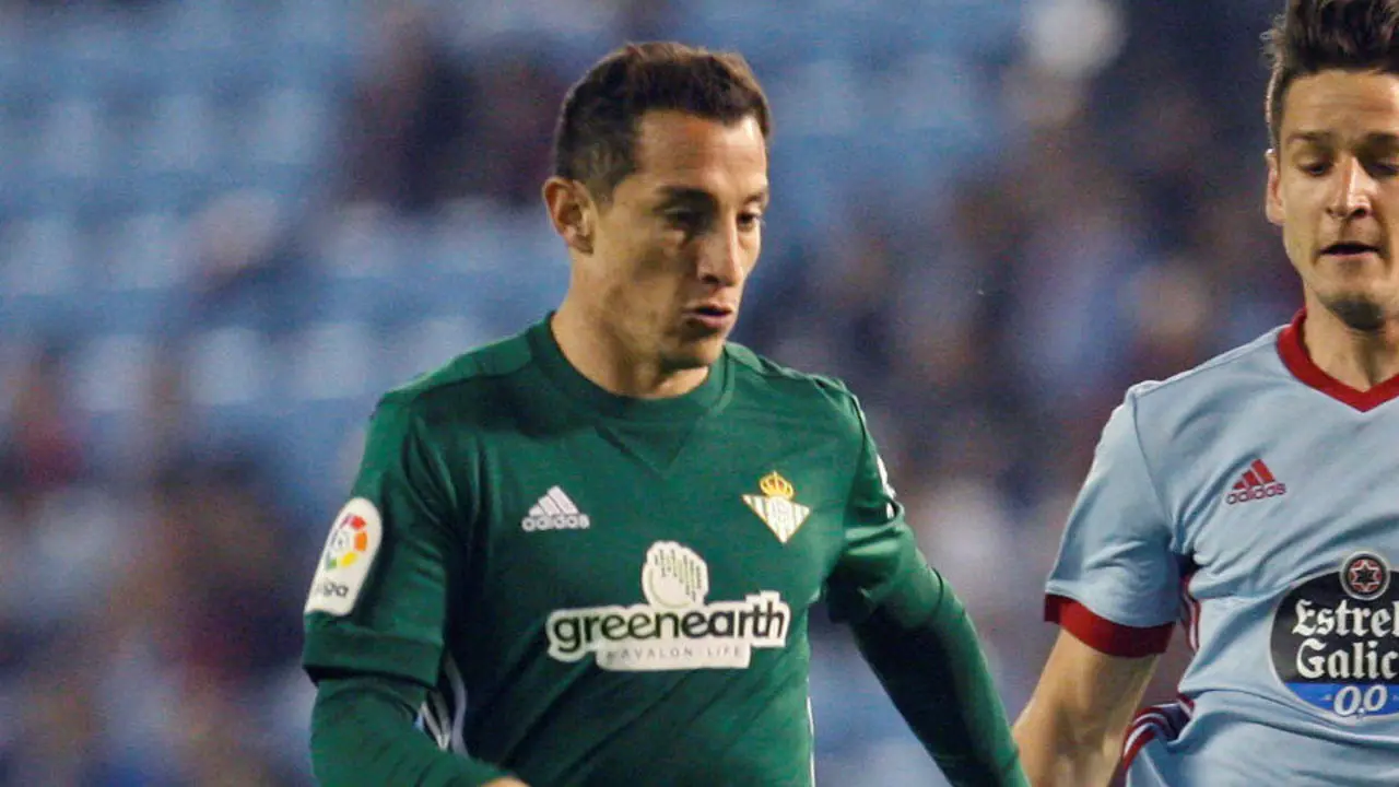 Andrés Guardado, en un partido contra el Celta. SALVADOR SAS