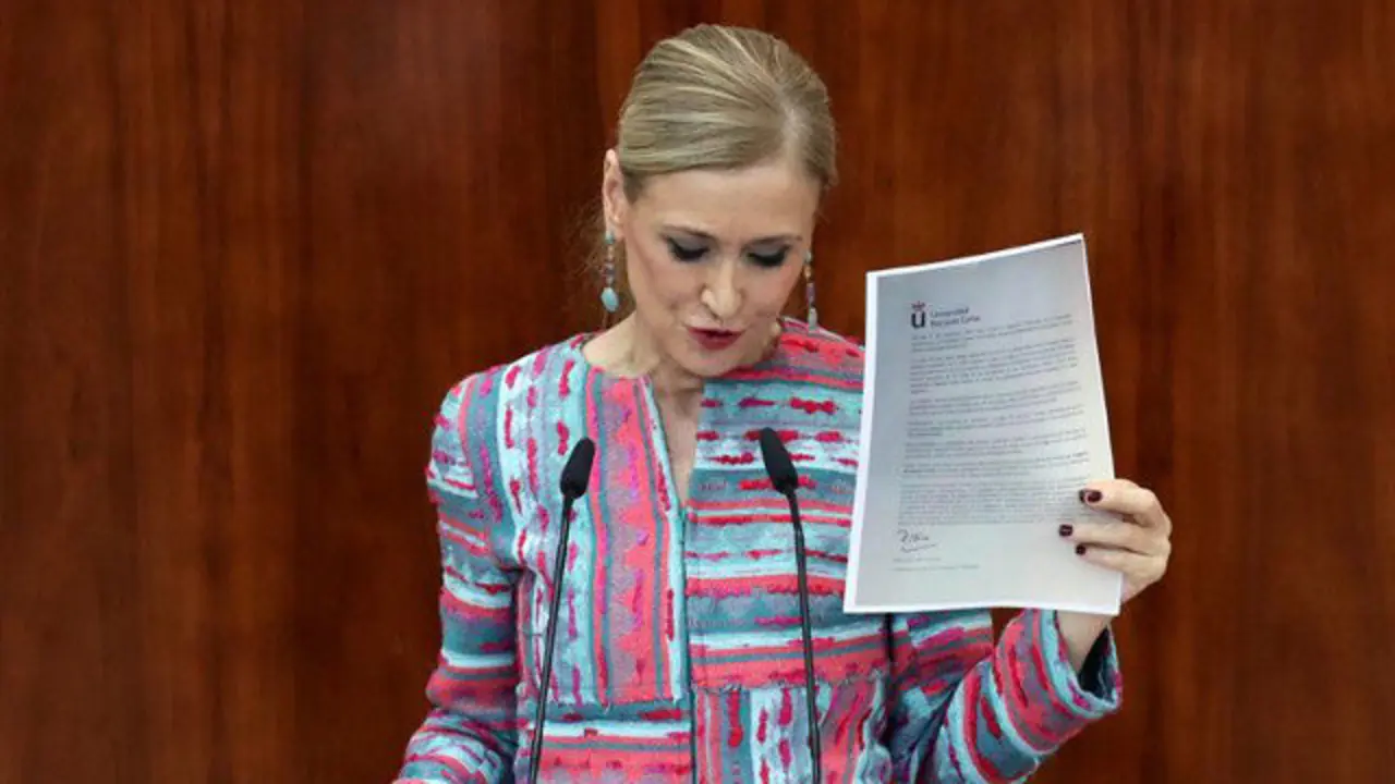 Cifuentes ofrece explicaciones sobre su máster en la Asamblea. ZIPI
