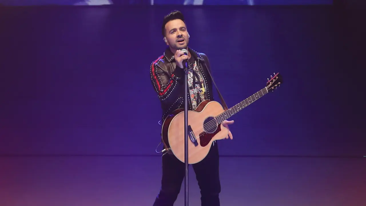 Luis Fonsi, en un concierto. EFE