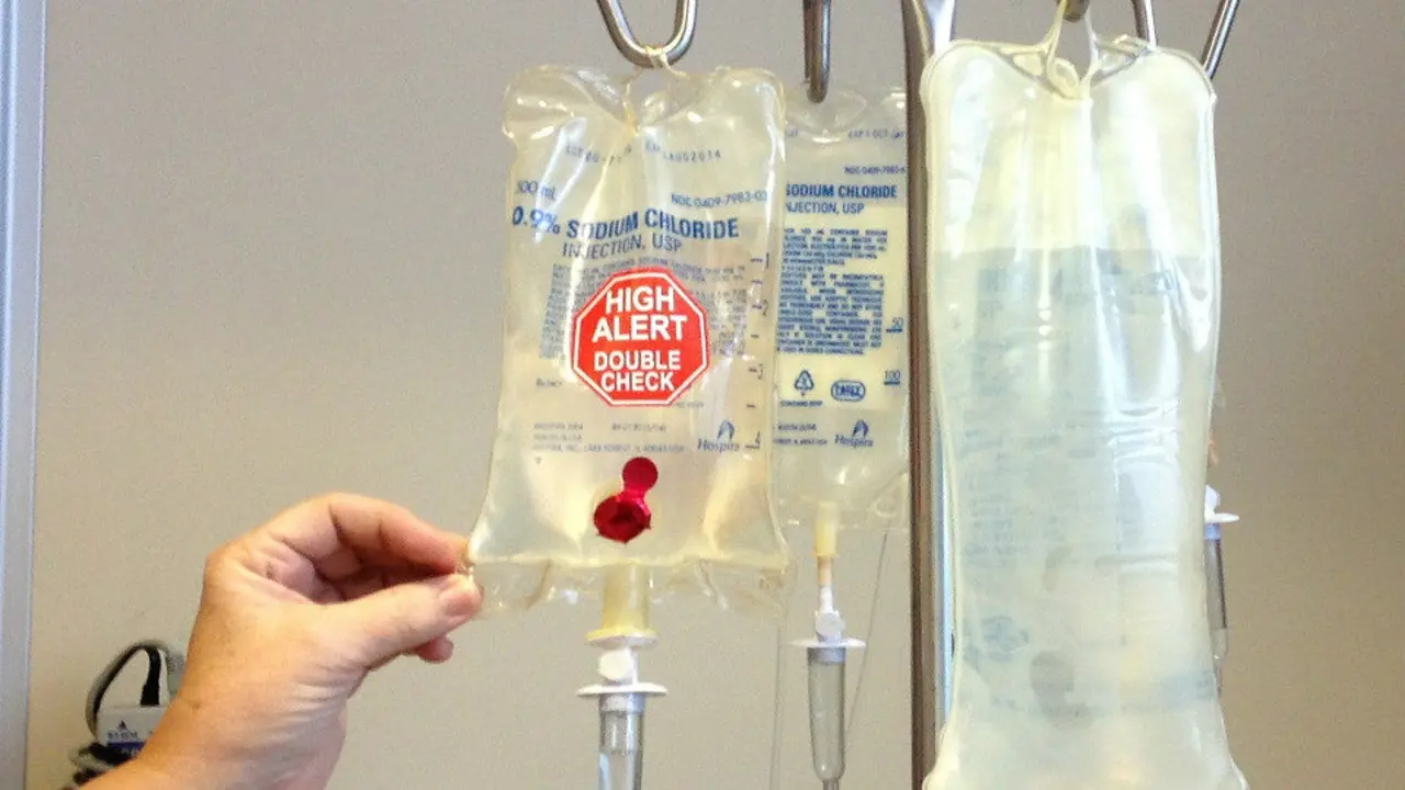 Nos últimos anos abríronse varios expedientes contra médicos que difunden terapias alternativas contra o cancro que carecen de evidencias científicas.