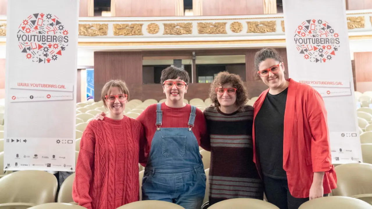 Presentaci&oacute;n da gala Youtubeir@s. CRIS ANDINA