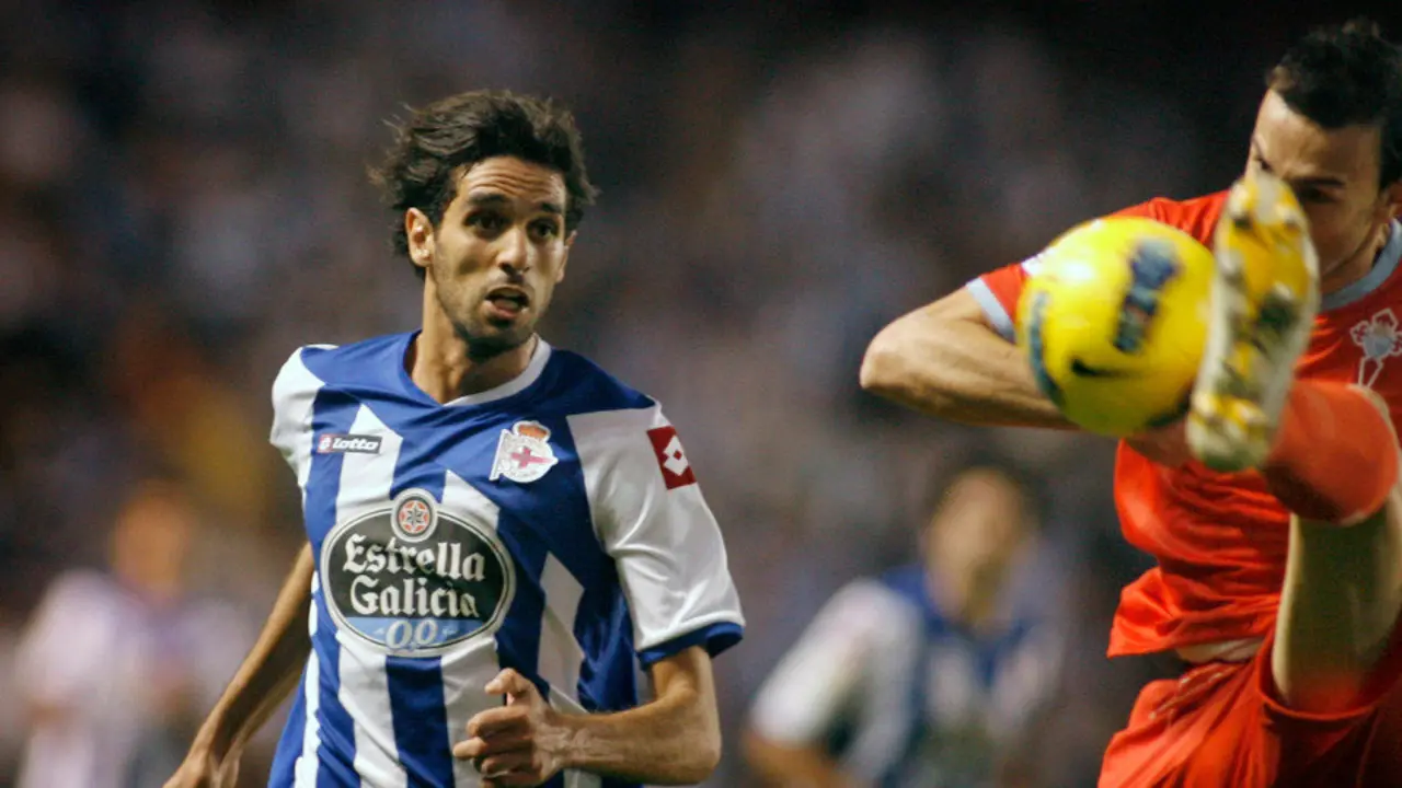 Lassad, con el Deportivo en un derbi ante el Celta. CABALAR