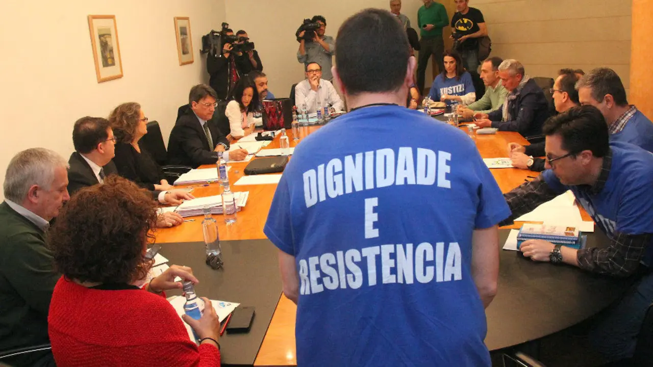 Mesa de negociación de Xustiza. PEPE FERRÍN