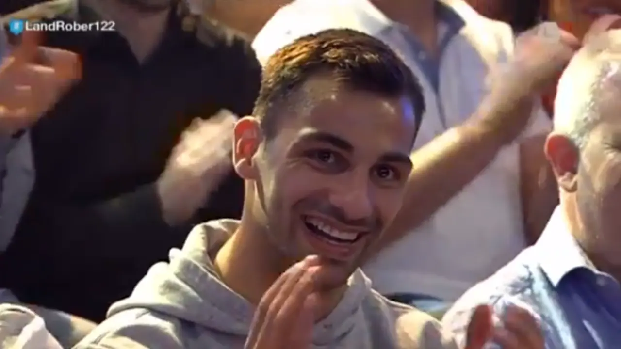 Jonny Castro en Land Rober. TWITTER