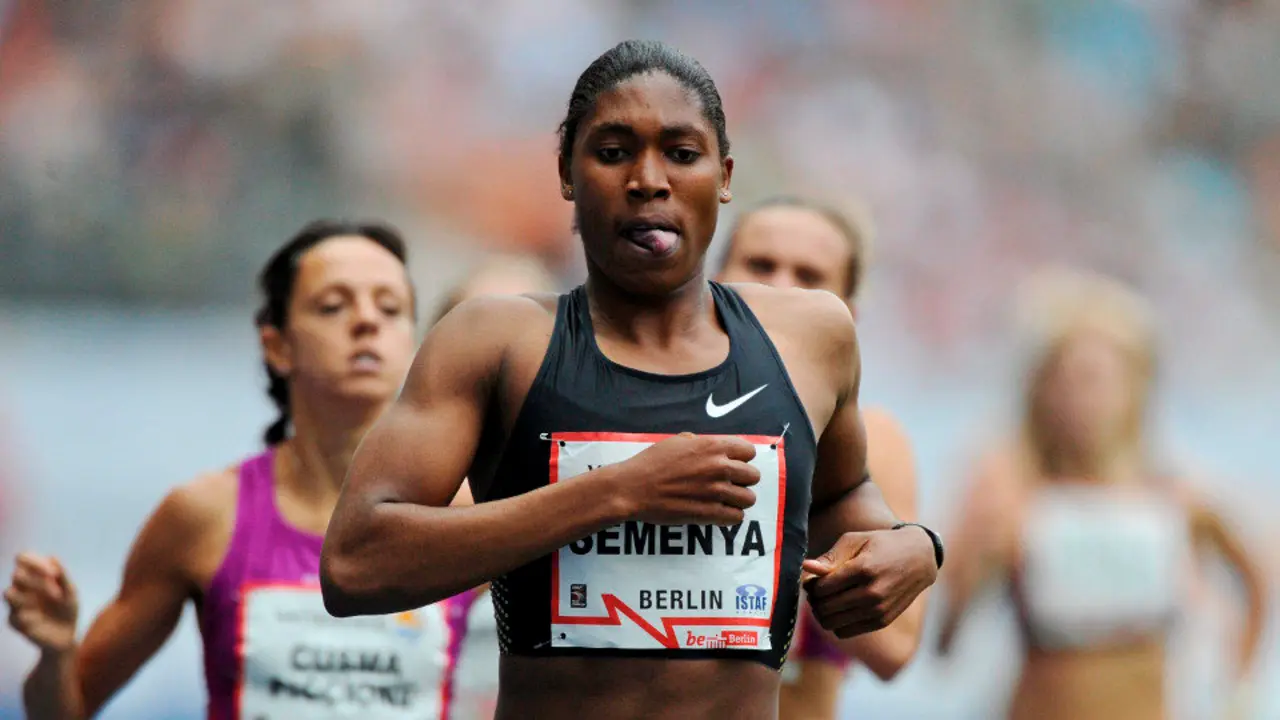 La sudafricana Caster Semenya siempre estuvo en el foco de la polémica. SOEREN STACHE (EFE)