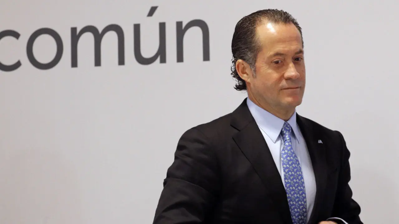 Juan Carlos Escotet. LAVANDEIRA JR