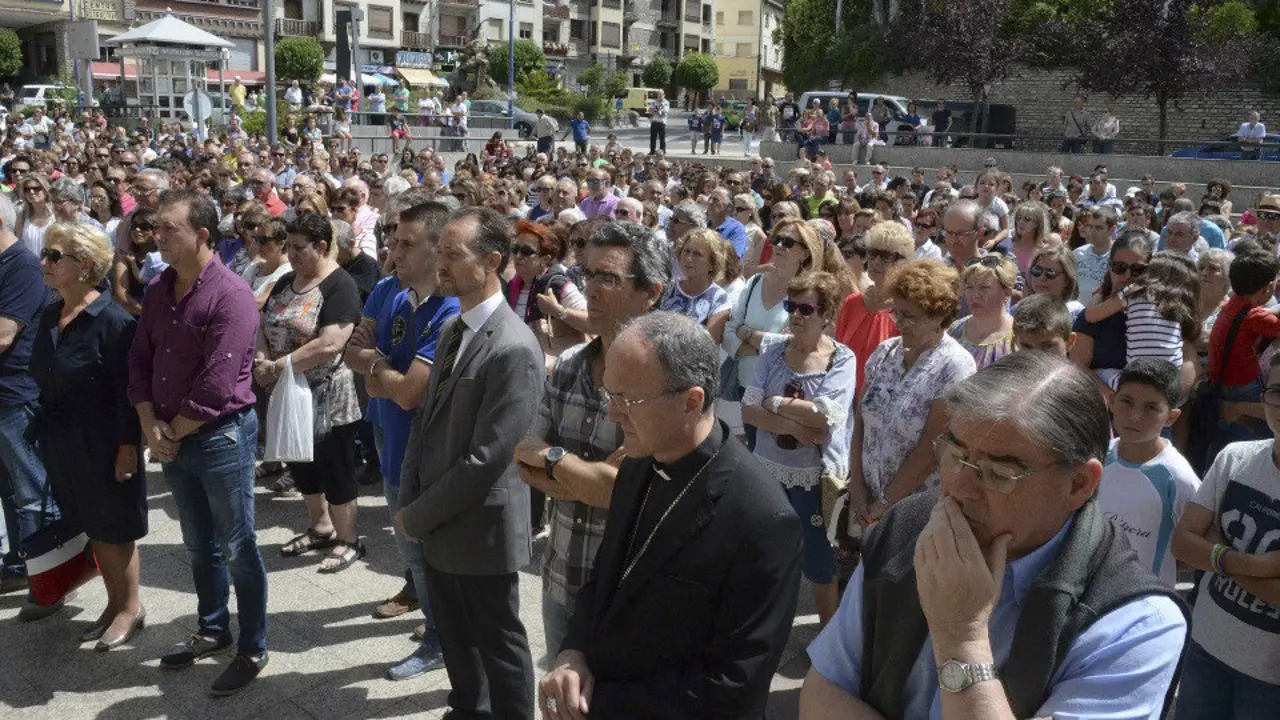 Manifestación en repulsa a la muerte de Naiara. JAVIER BLASCO (EFE)