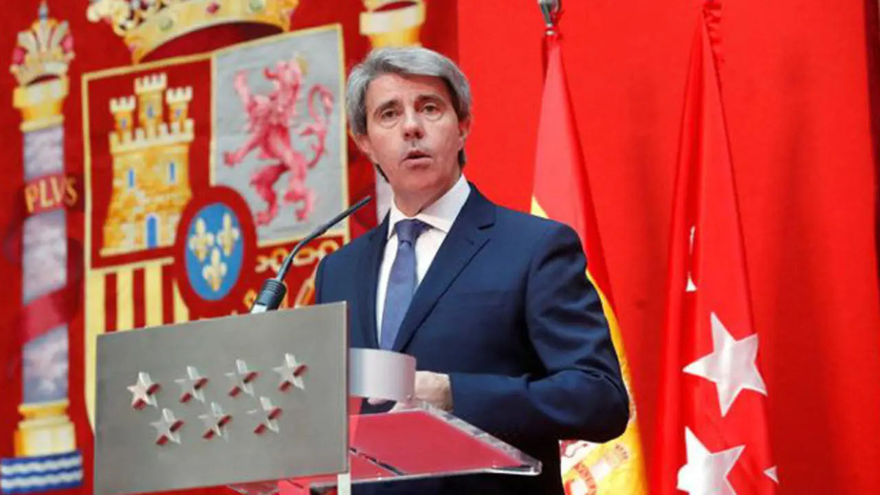 Garrido toma posesión. JUAN CARLOS HIDALGO