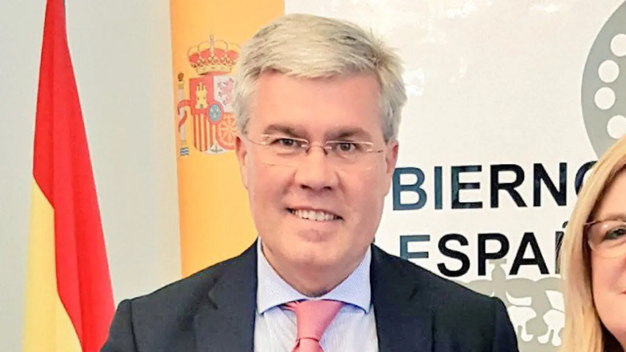 Fernández de Moya. TWITTER