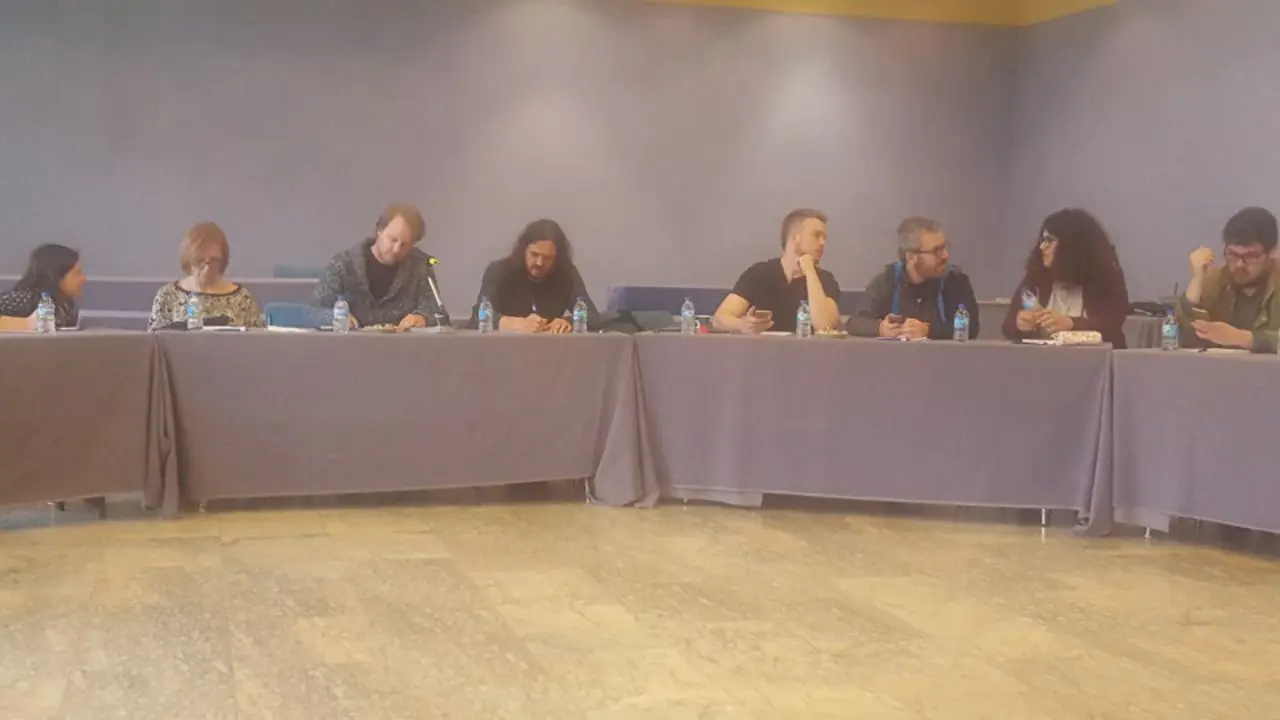 Reunión de Anova. TWITTER (@anovagal)