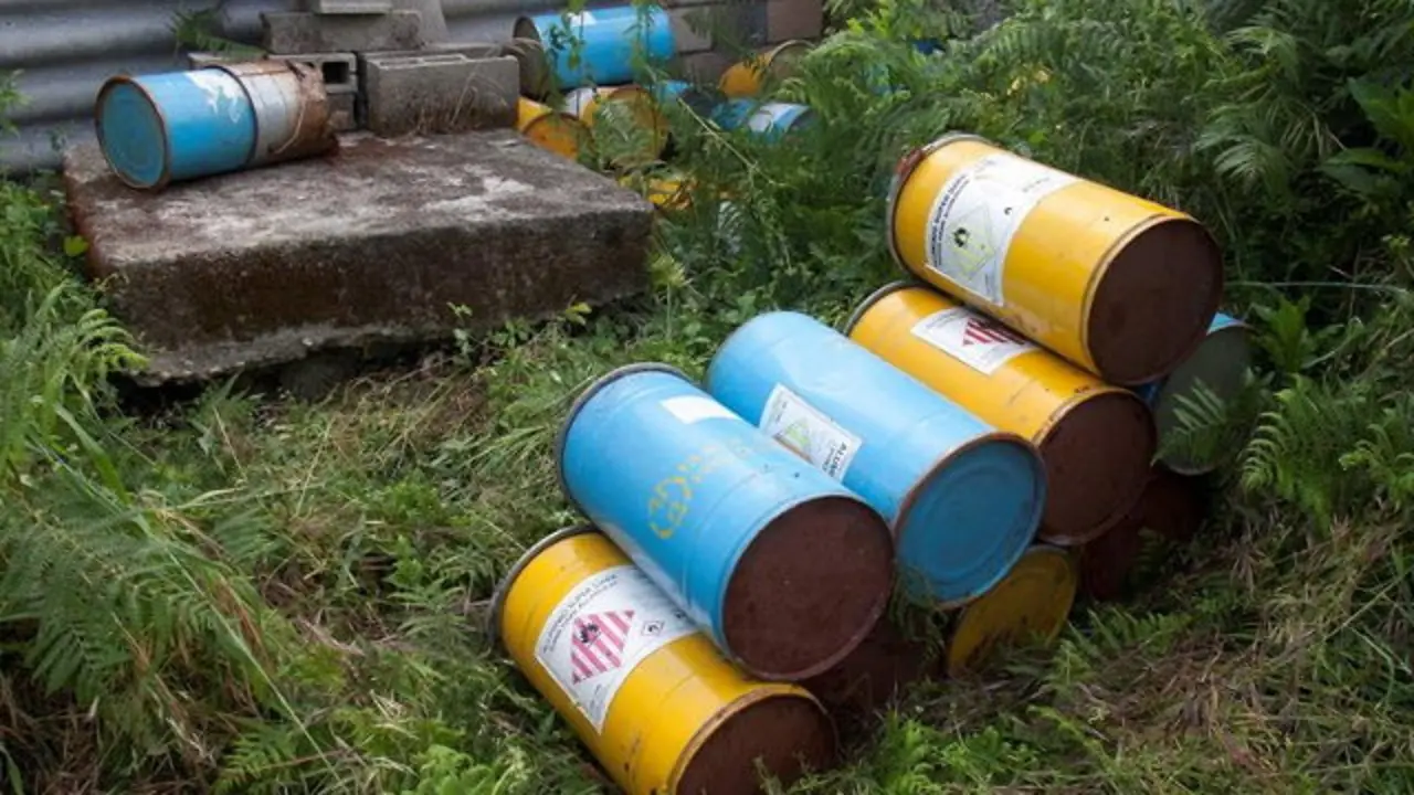 O terceiro almacén ilegal en Tui albergaba 1.150 quilos de material pirotécnico.SALVADOR SAS