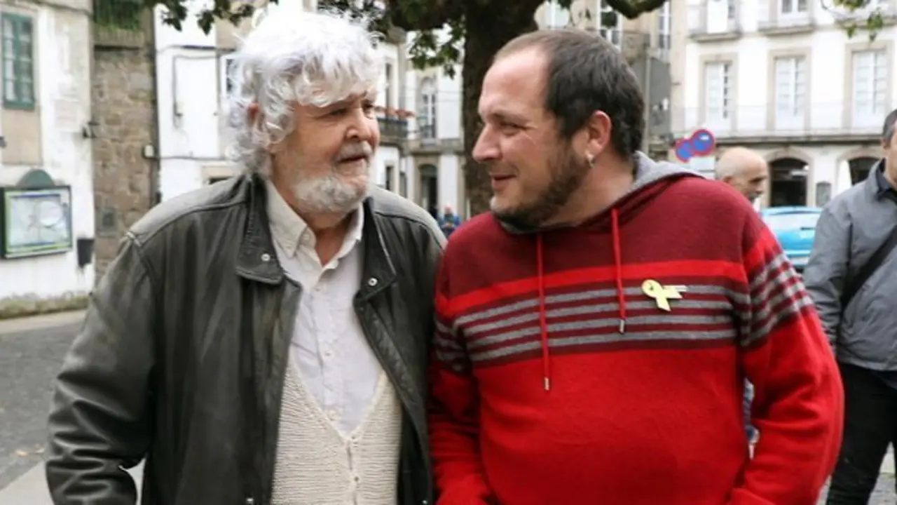 Los exidirigentes políticos Xosé Manuel Beiras (Anova) (i) y David Fernández (CUP). XOÁN REY