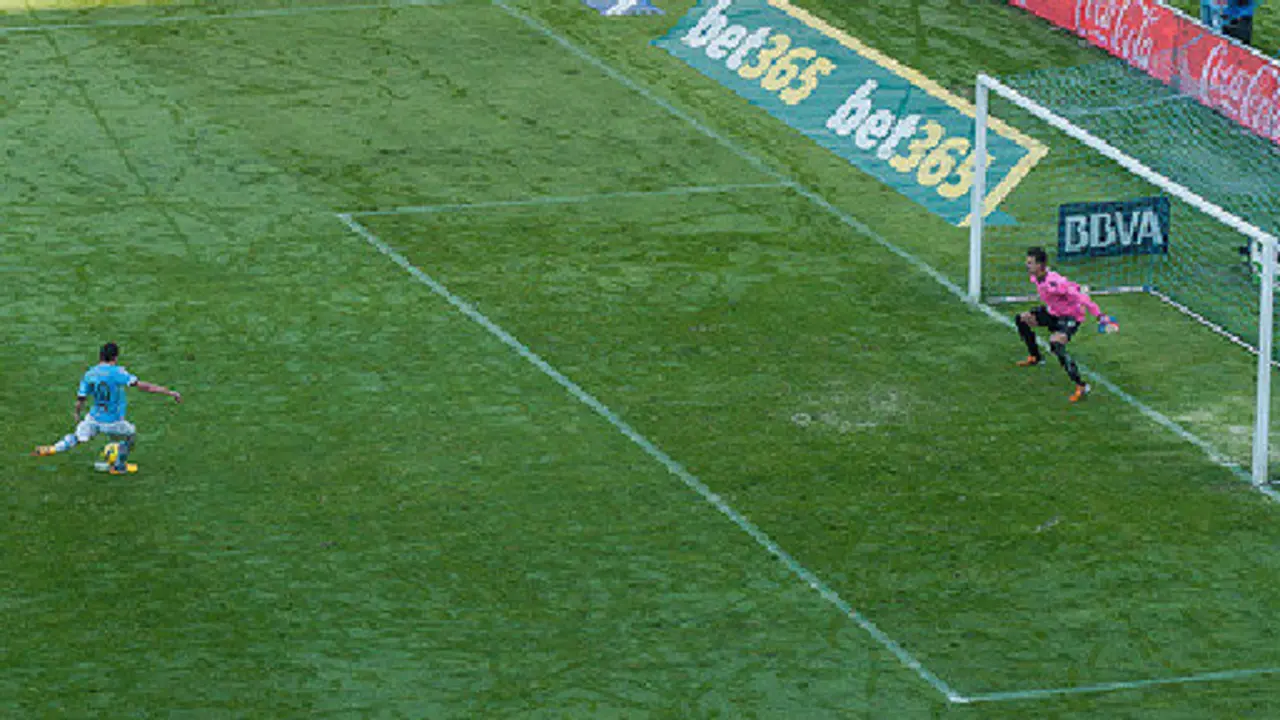 Penalty by (CC BY-SA 2.0)