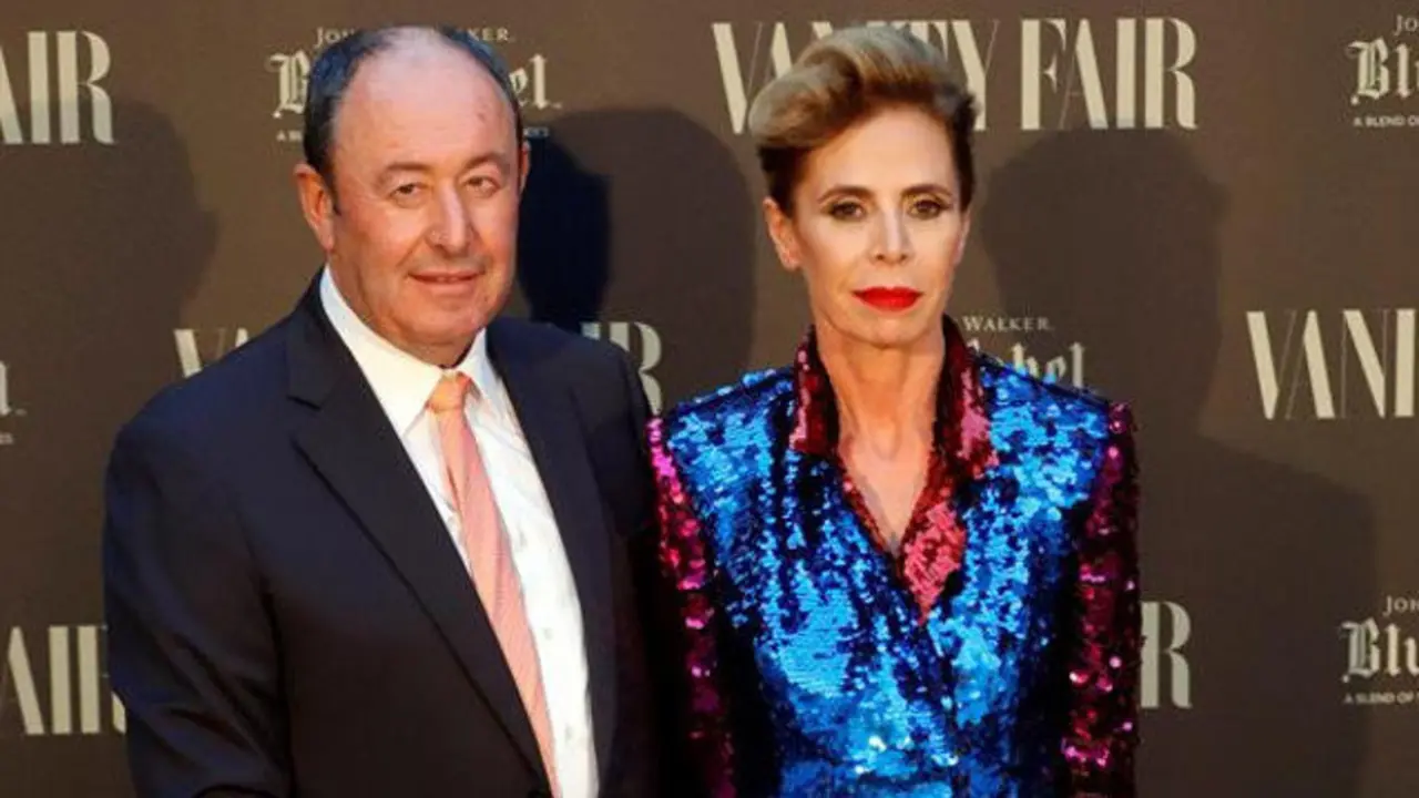 Luis Miguel Rodríguez y Ágatha Ruiz de la Prada. EFE