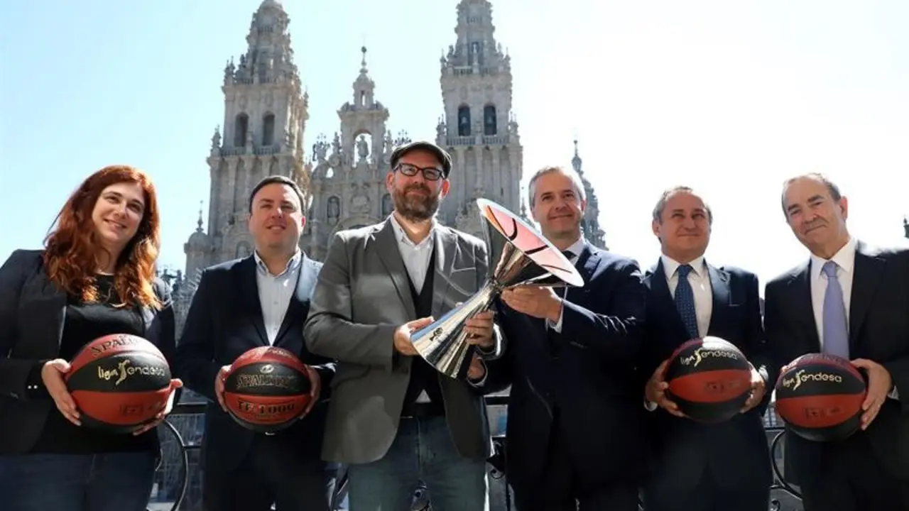 José Miguel Calleja, Valentín González Formoso, Miguel Temboury, Raúl López y Noa Morales. XOÁN REY
