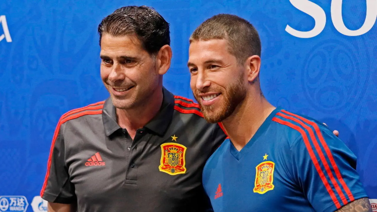 Hierro y Ramos, en la rueda de prensa ofrecida este miércoles. RONALD WITTEK (EFE)