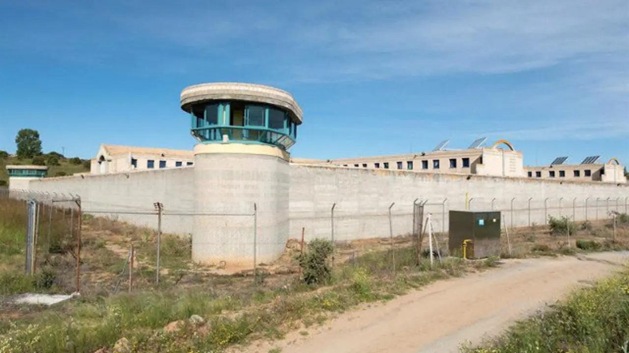 La cárcel de Brieva, en la que ha ingresado Iñaki Urdangarin. RAÚL SANDCHIDRIÁN (EFE)