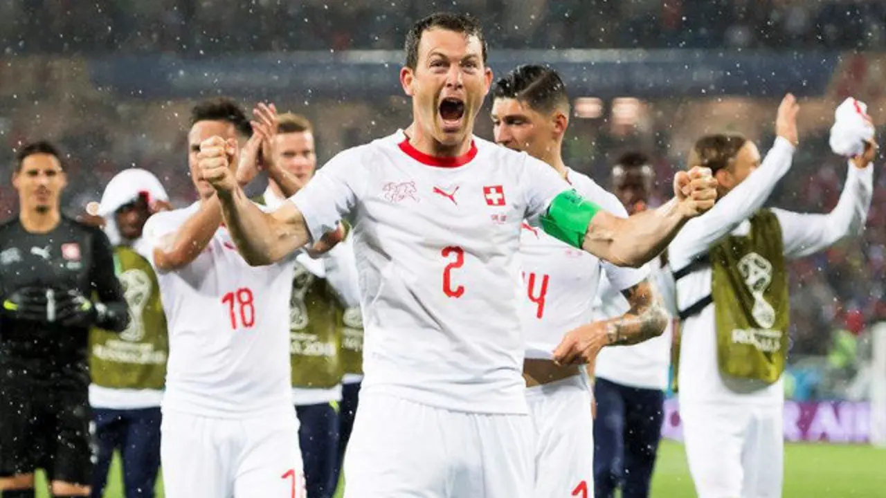 Los jugadores de Suiza celebran el triunfo. EFE