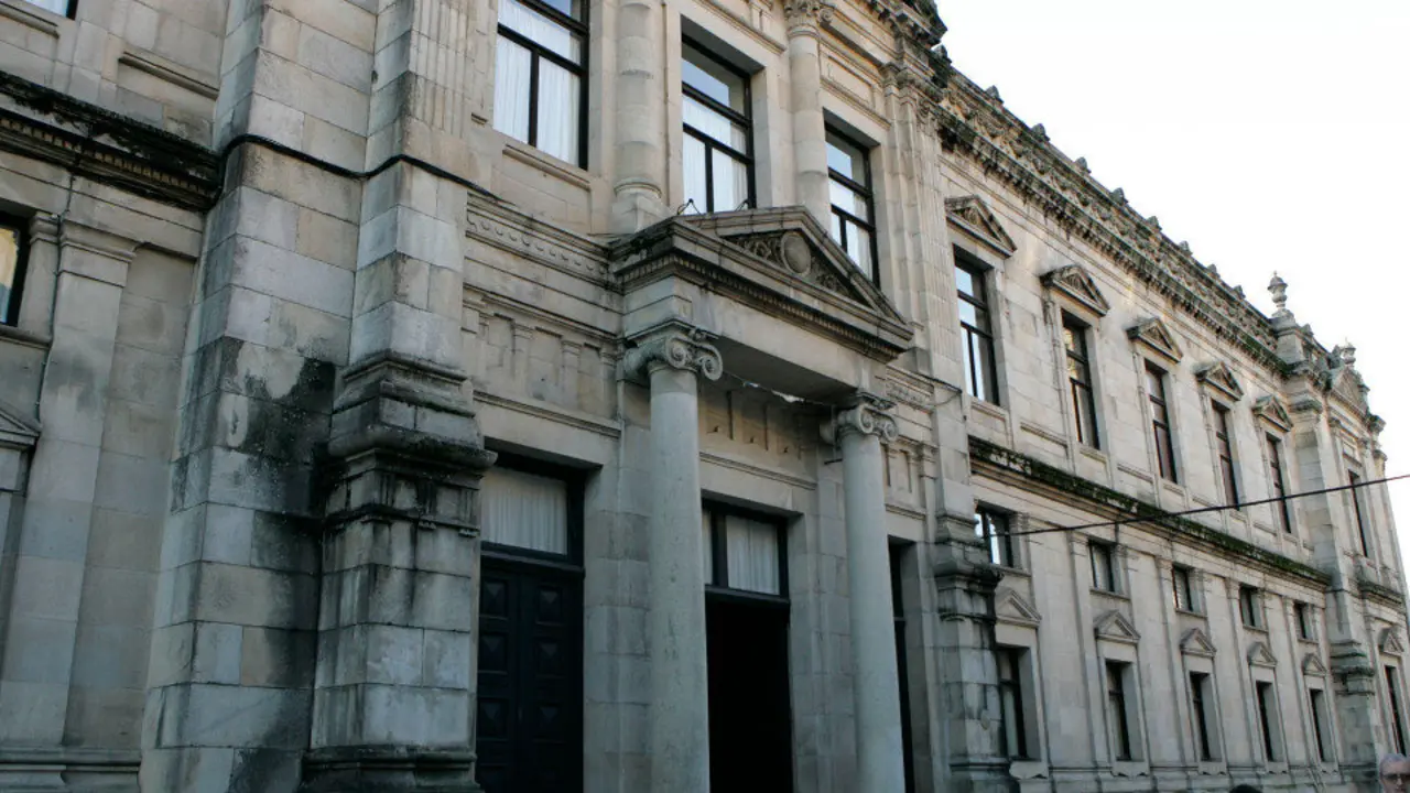 Facultad de Medicina de Santiago. AEP