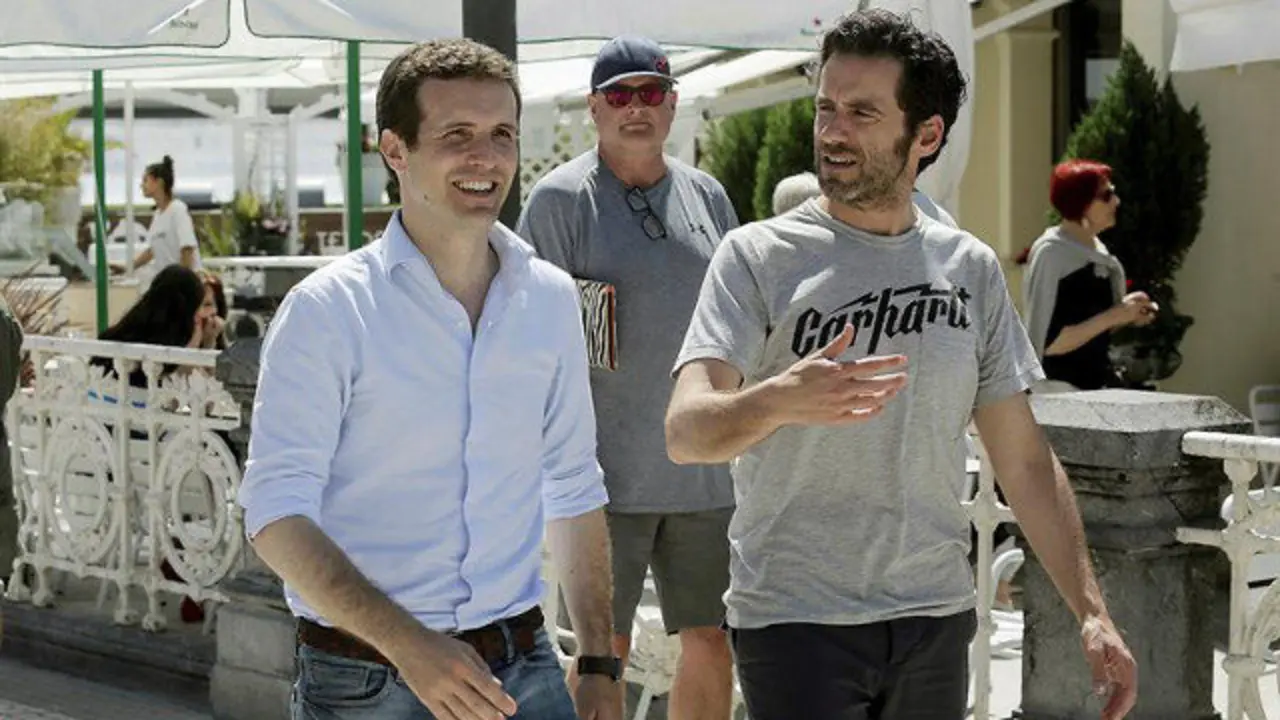 Pablo Casado junto a Borja Sémper. EFE