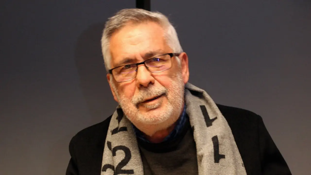 Xabier P. Docampo. J.VÁZQUEZ