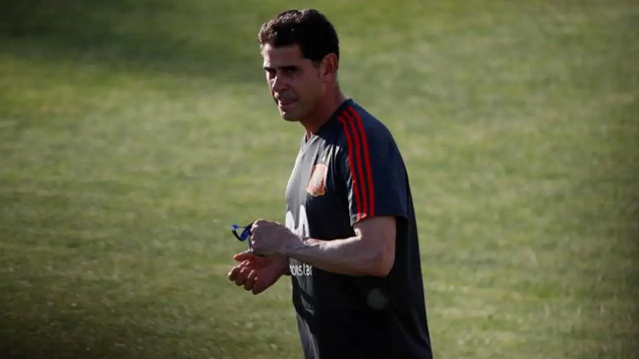 Fernando Hierro. JAVIER ETXEZARRETA (EFE)