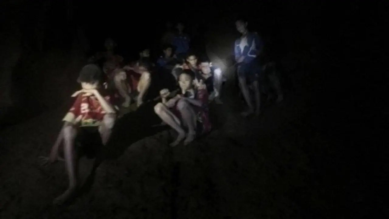 Los niños y el monitor atrapados en la cueva de Tailandia. EFE