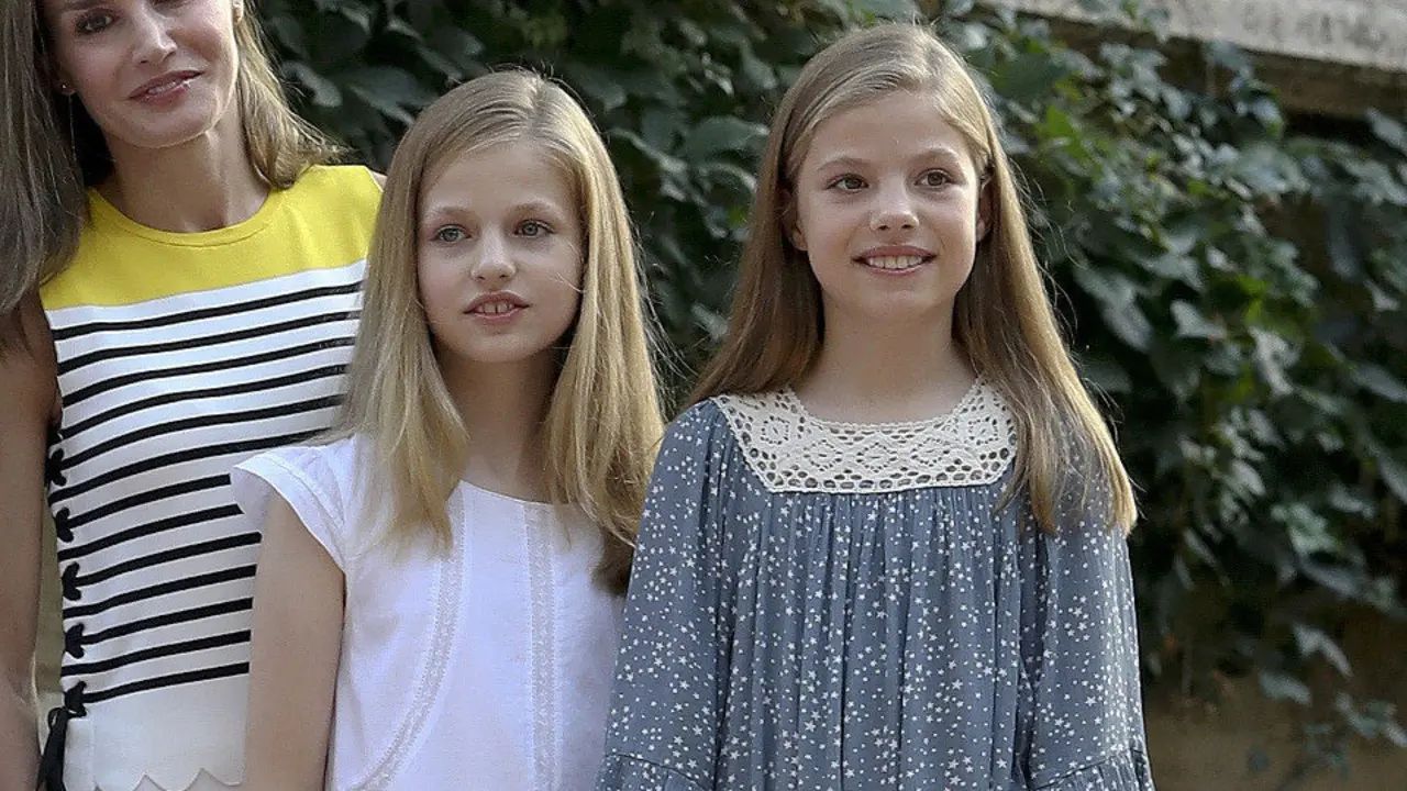 Las infantas Leonor y Sofía. AEP
