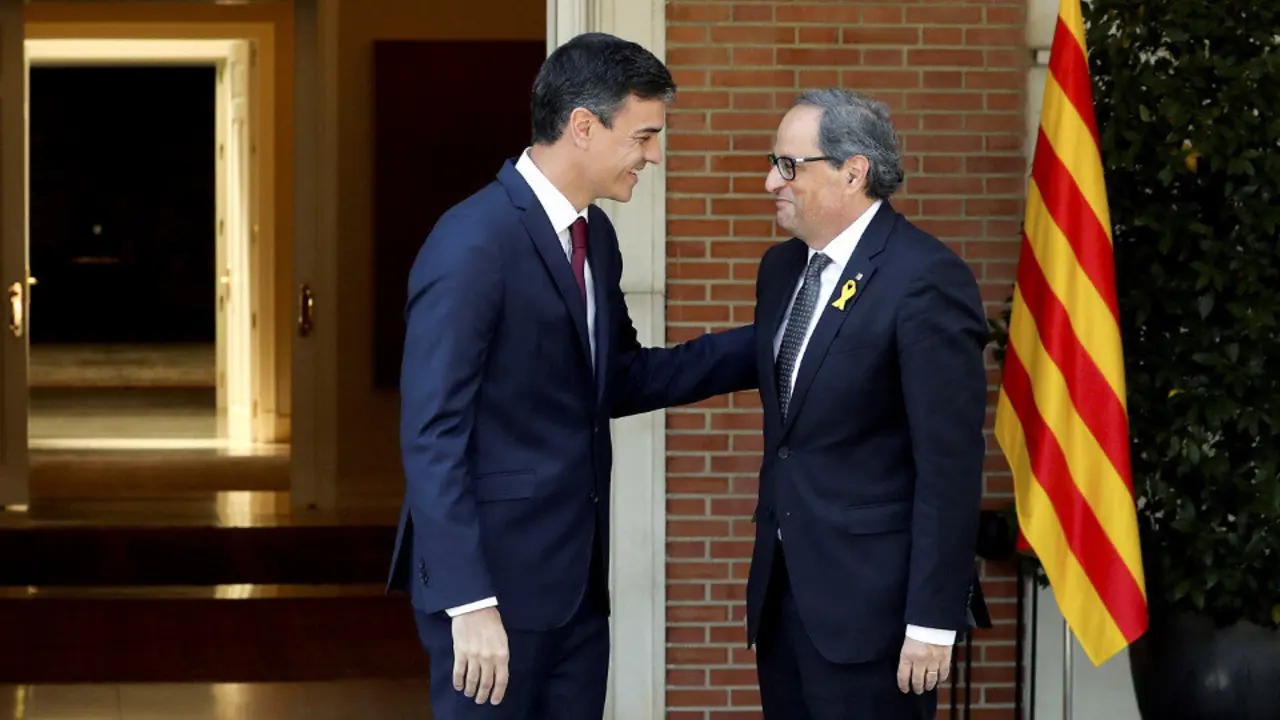 Pedro Sánchez recibe a Quim Torra. BALLESTEROS